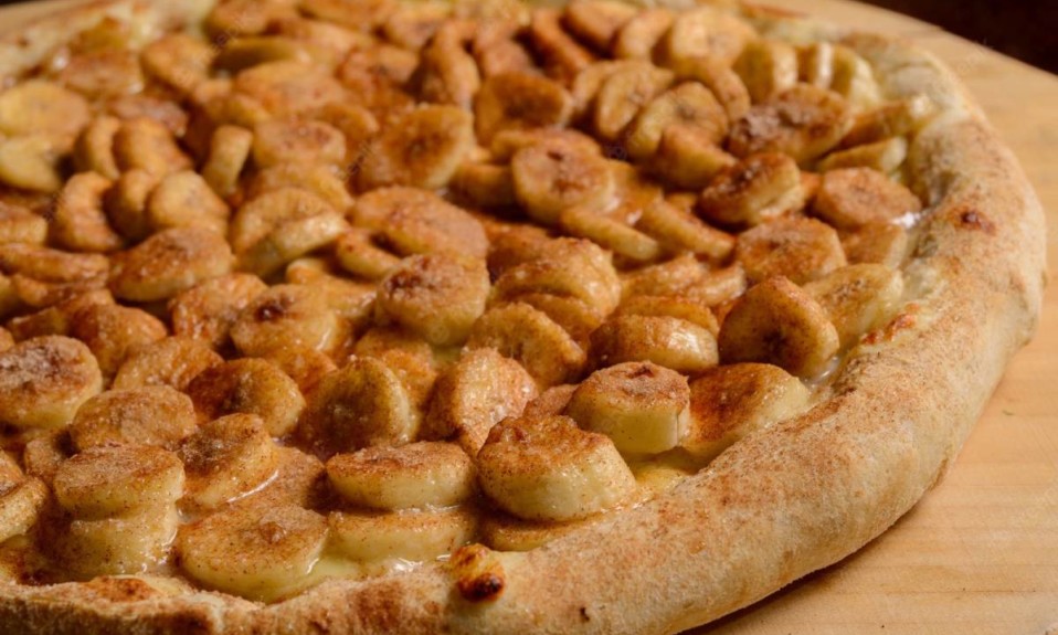 Banana Com Canela Pizza