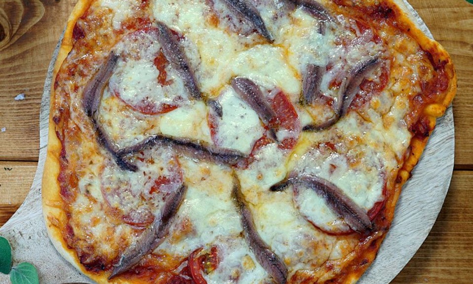 Sardellen Pizza