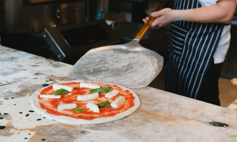 What Is a Pizza Peel and How Do They Work?