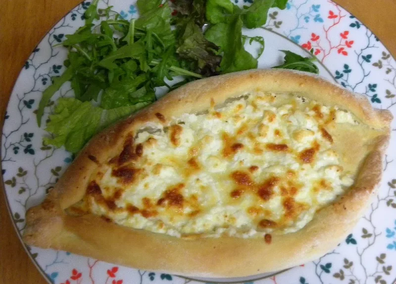 Kasseri Pizza