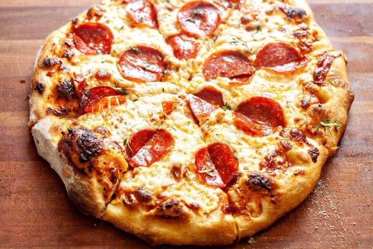 Peperone Pizza (France)