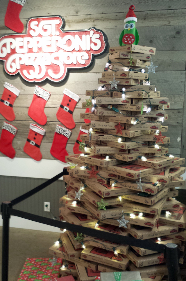 Stacked pizza box tree