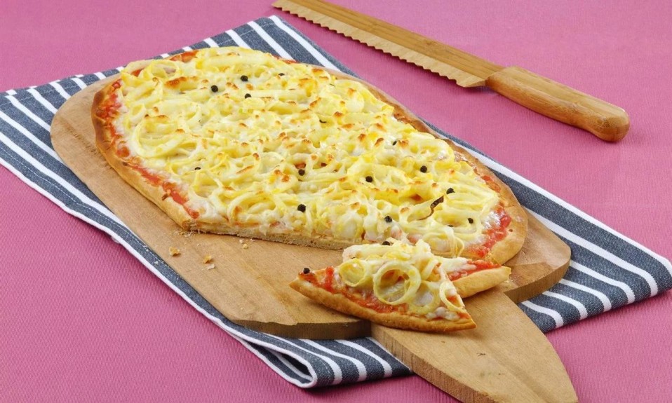 Beyaz Peynir Pizza (Turkey)