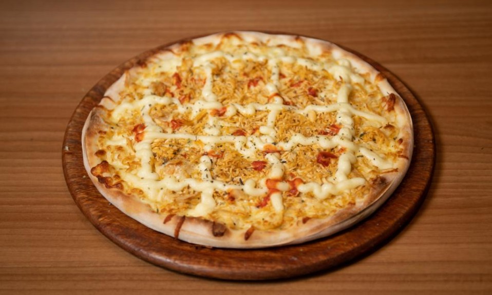 Frango com Cream Cheese - Picture of Super Pizza Pan - Vila