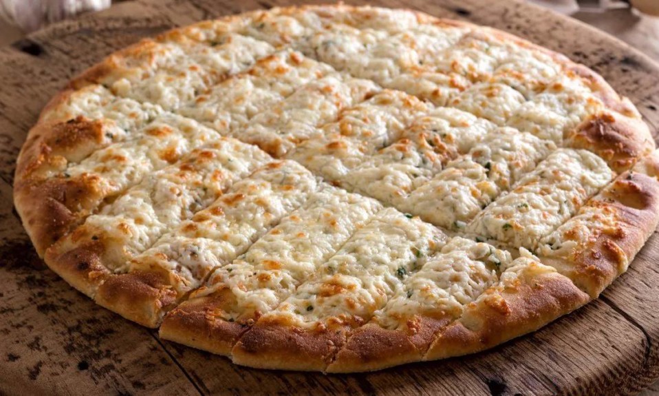 Garlic Fingers Pizza (Canada)