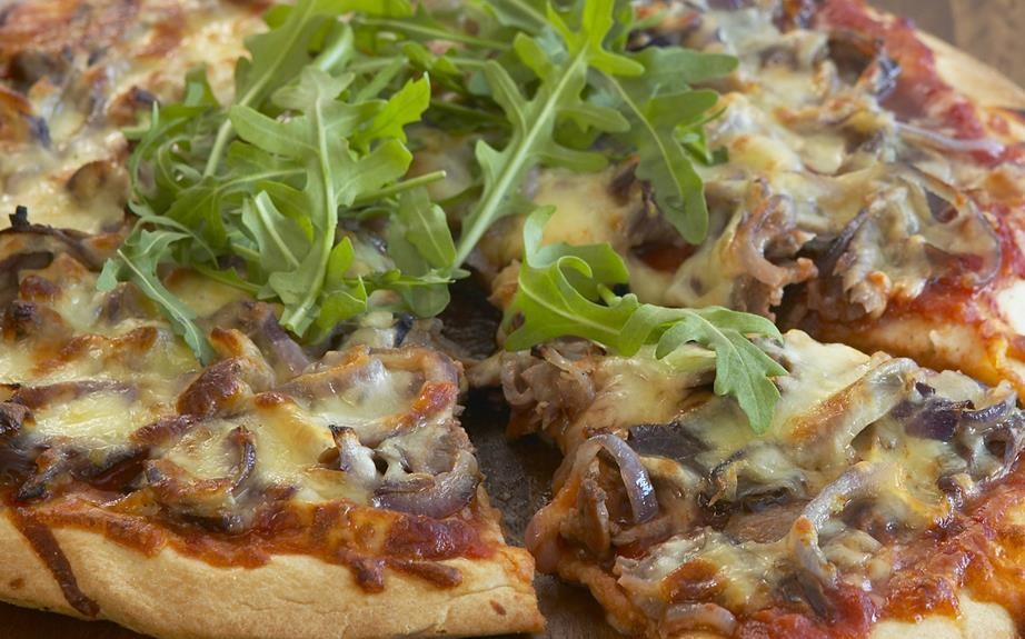 Roast Beef Pizza (New Zealand)