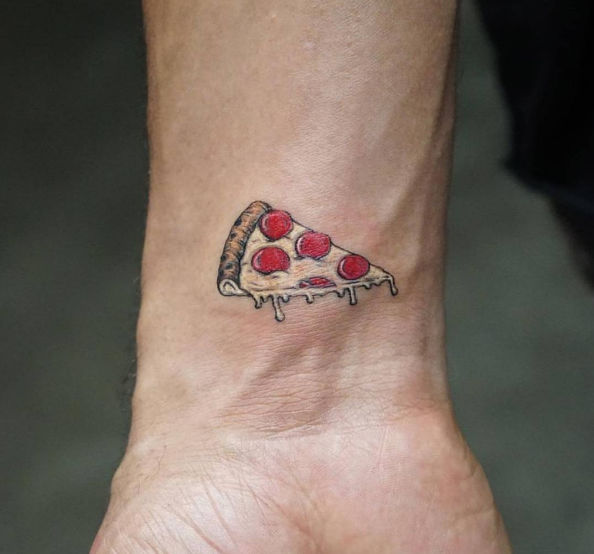 Realistic pizza slice