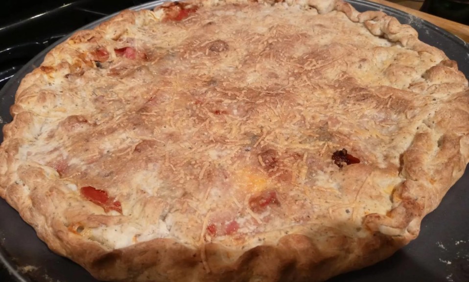 What Is Double Crust Pizza {and How to Make One)?