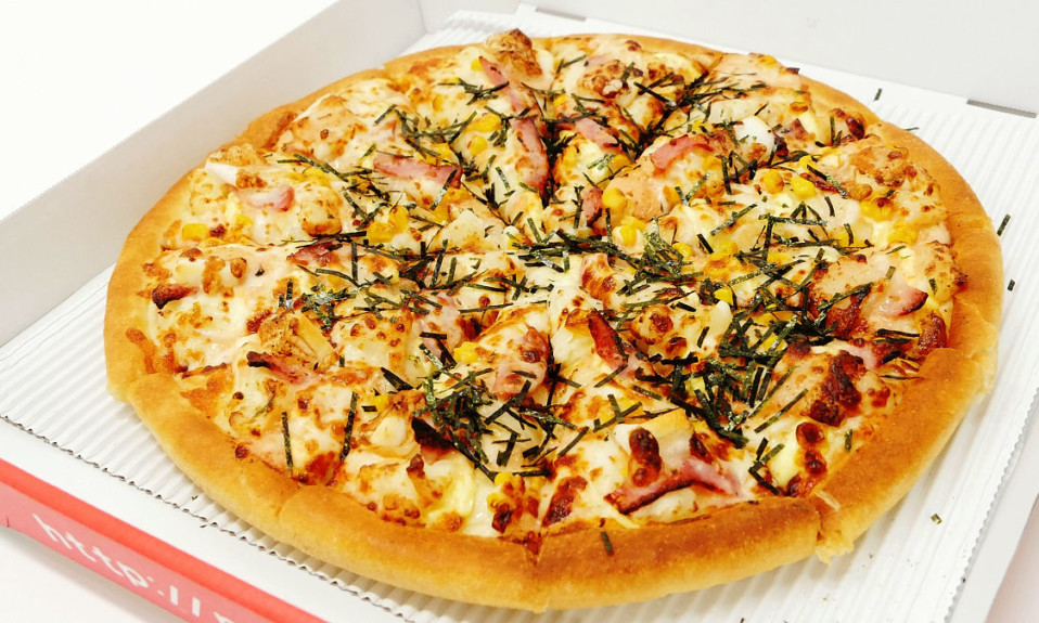 Mochi Teriyaki Pizza (Japan)