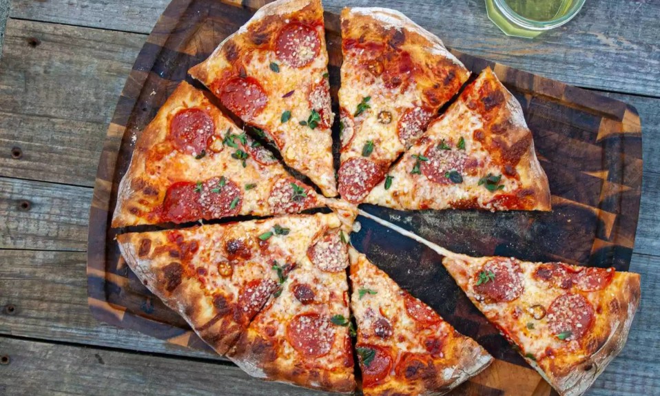 Pepperoni Pizza (Iran)